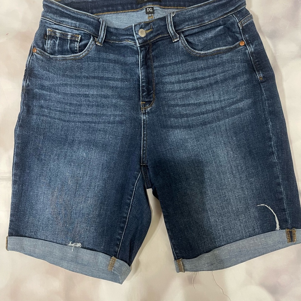 Judy Blue Jean Shorts Blue Medium-Dark Wash